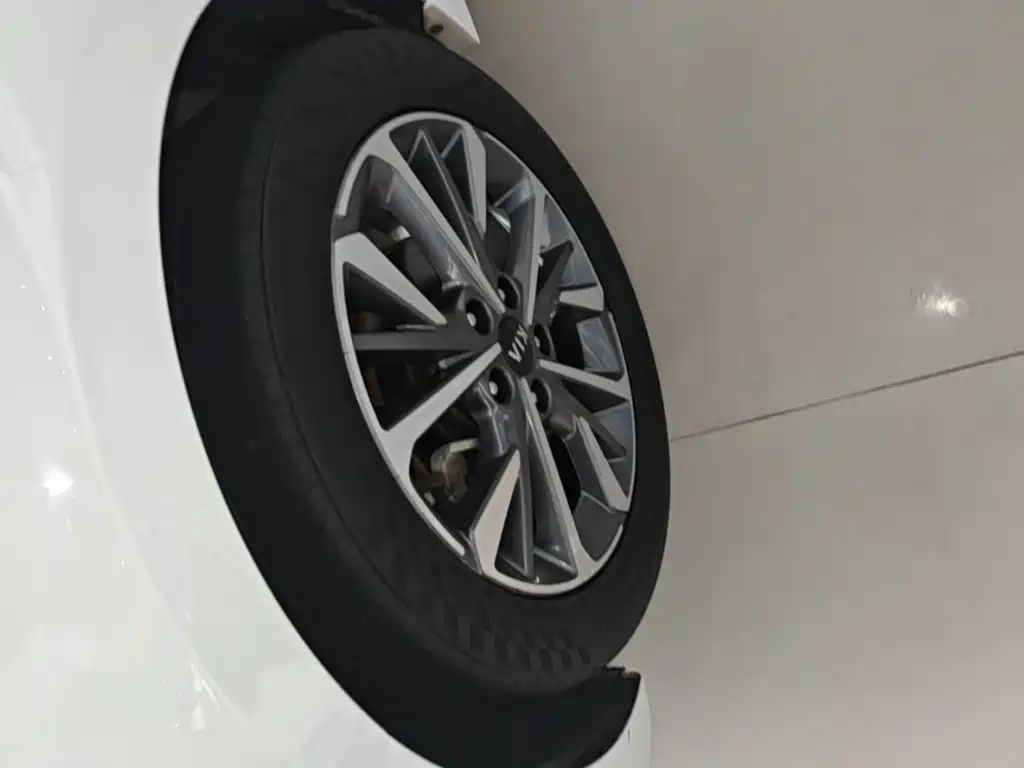 Kia K3 — миниатюра 23