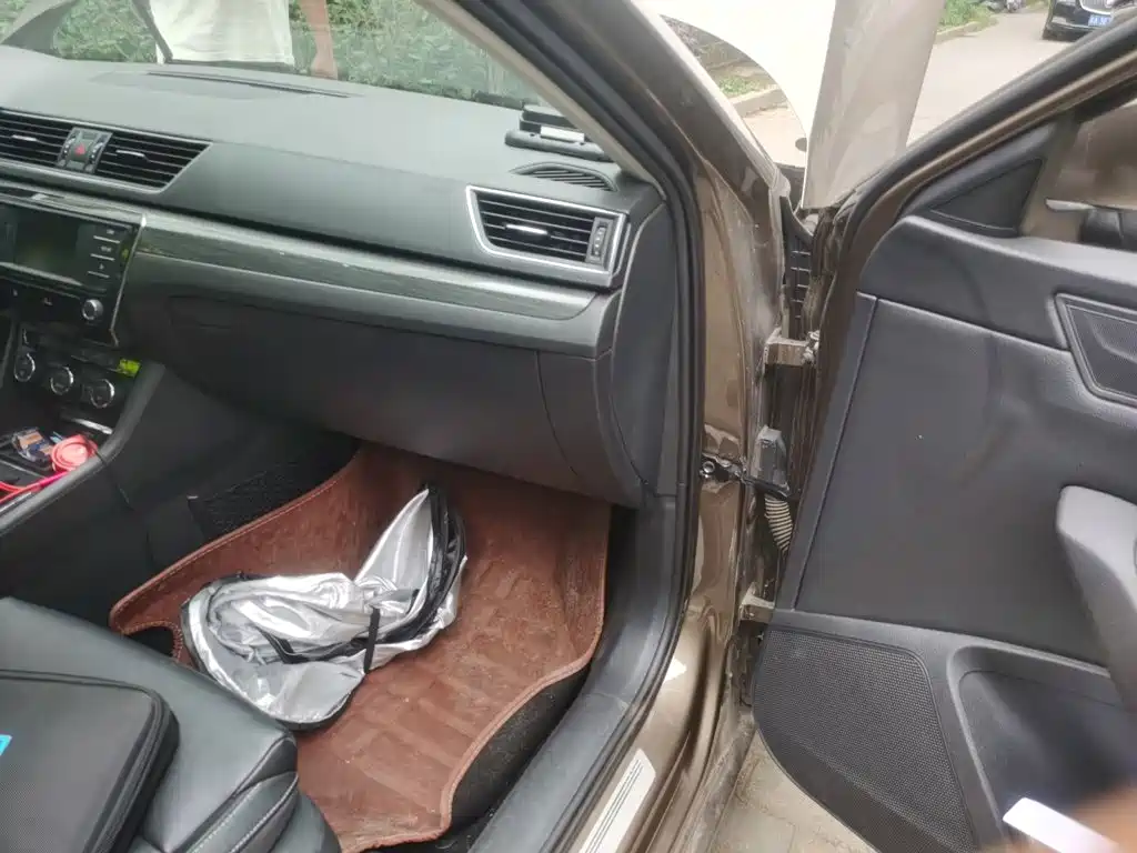 Skoda Superb — миниатюра 19