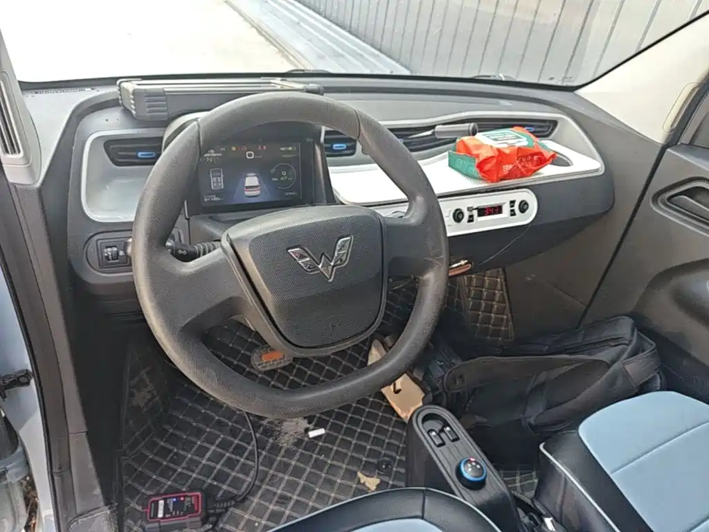 Wuling MINIEV — миниатюра 10