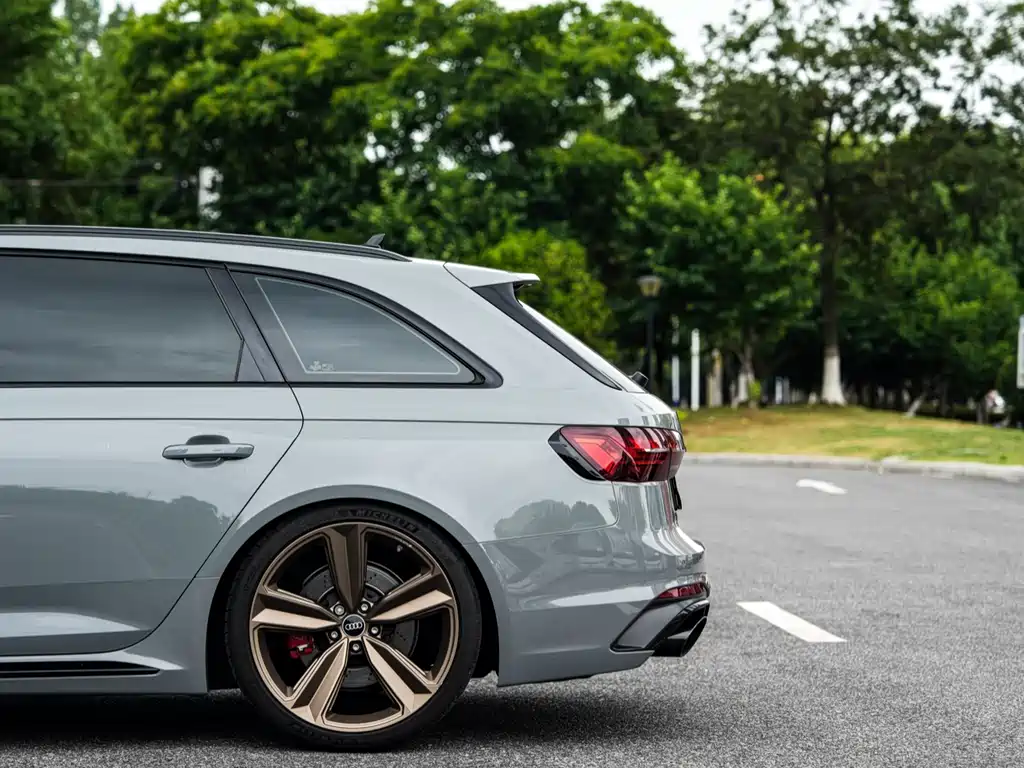 Audi RS 4 2021 RS4 Avant