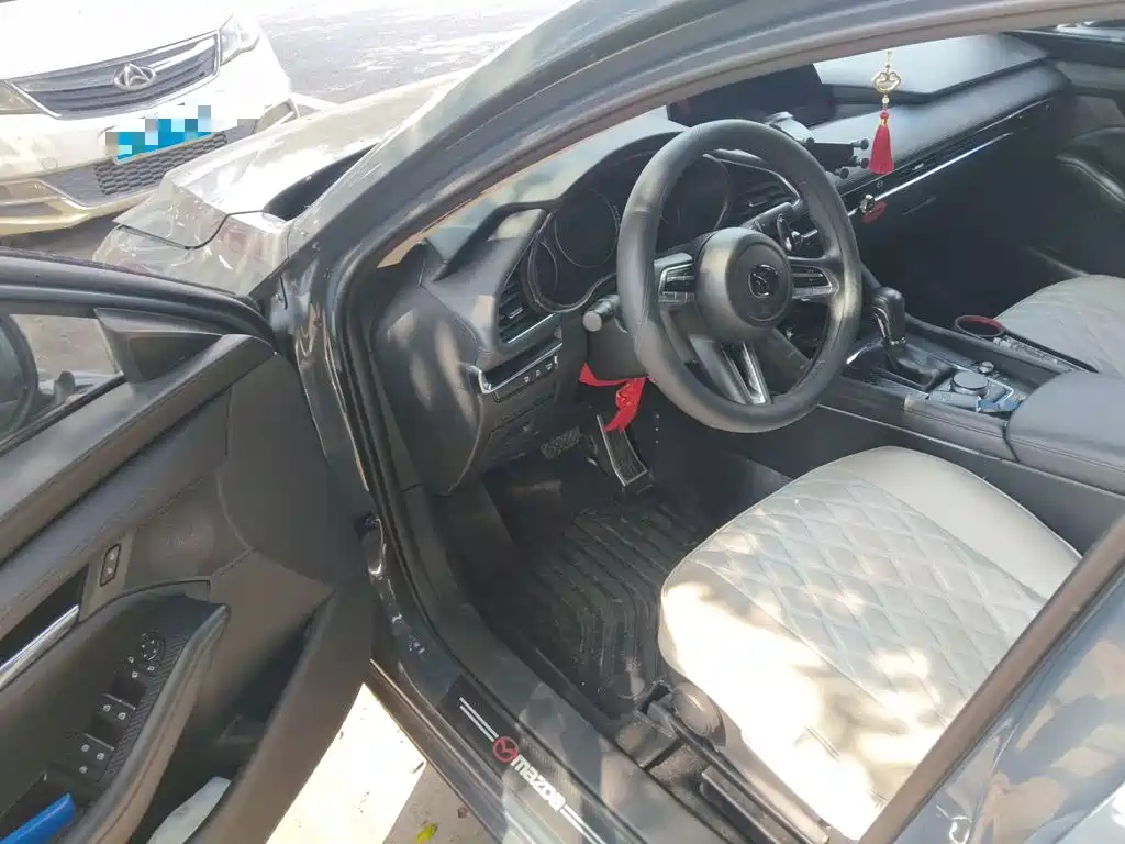 Mazda 3 Axela — миниатюра 12