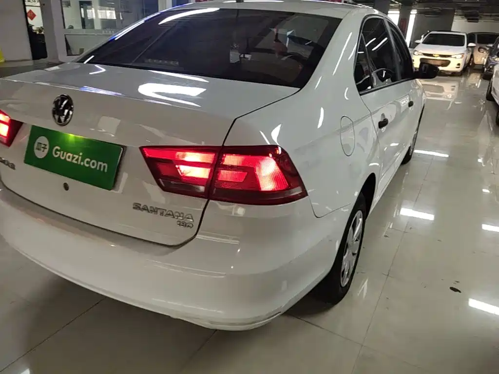 Volkswagen Santana — миниатюра 8