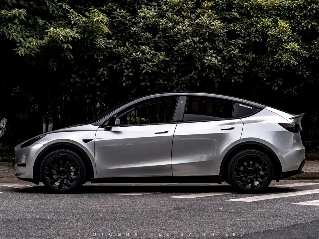 Tesla Model Y 2021 3D7