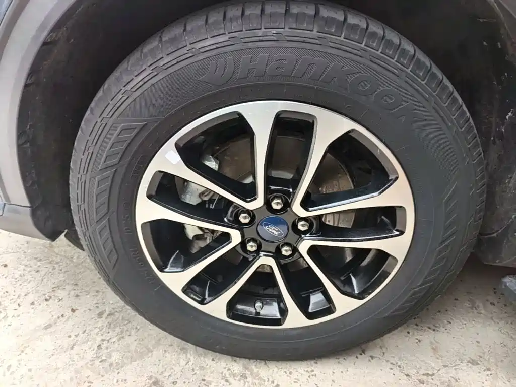Ford Escape — миниатюра 23