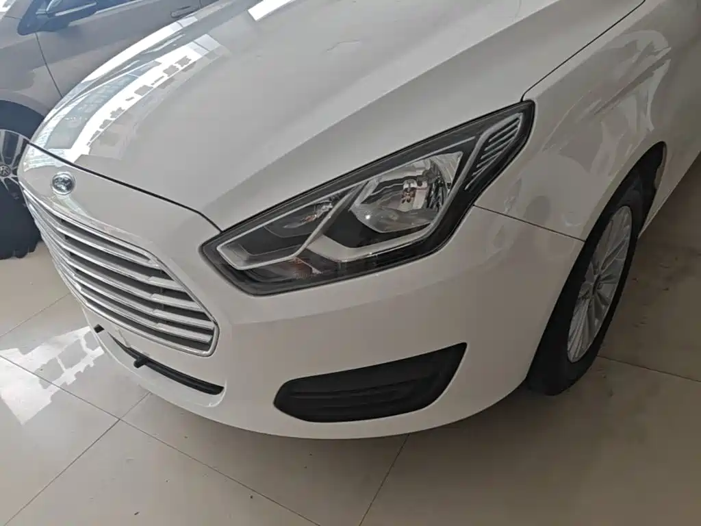 Ford Escort — миниатюра 24