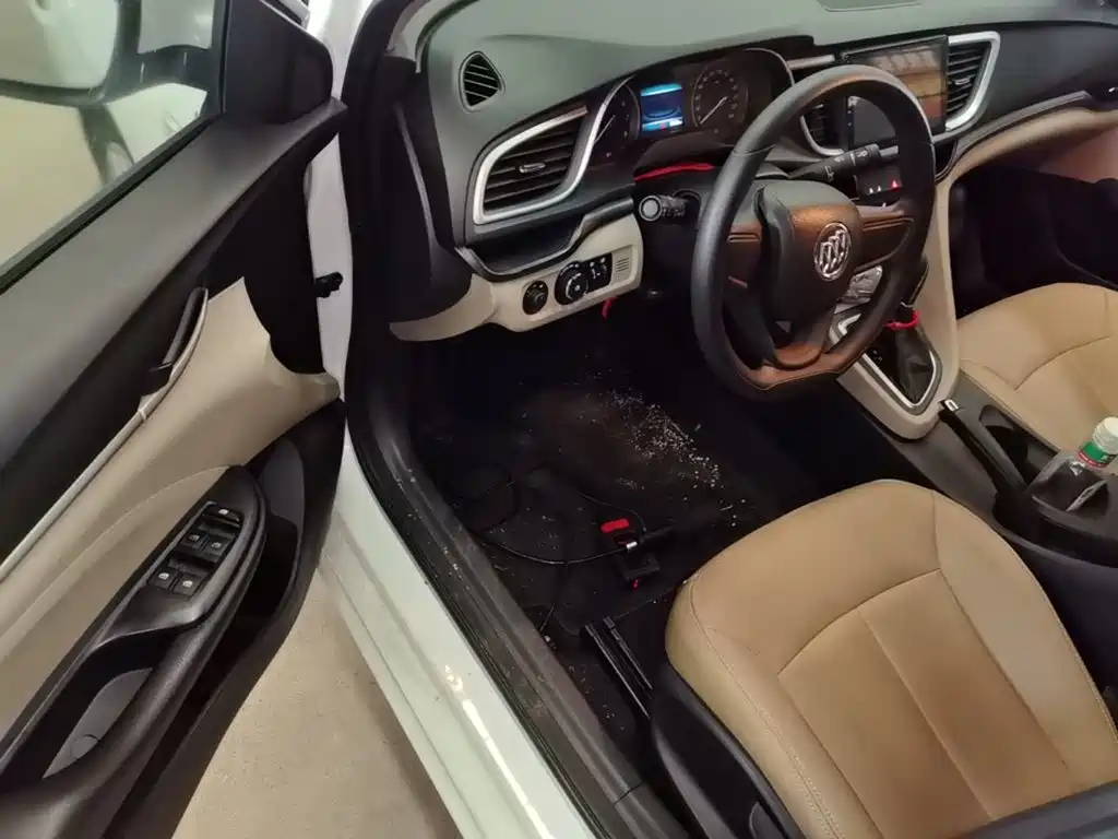 Buick Excelle — миниатюра 16