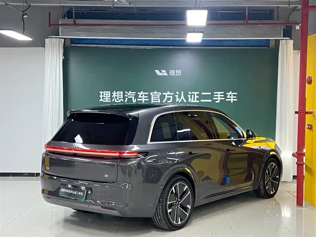 Li Auto L8 2025 Ultra