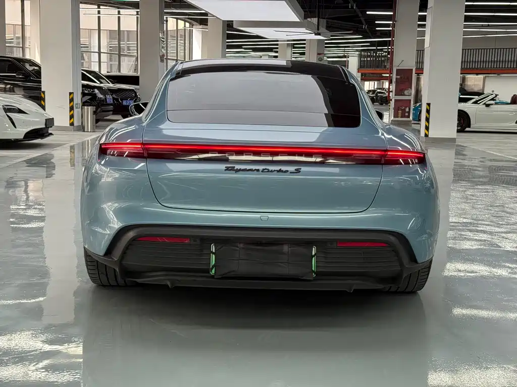 Porsche Taycan — миниатюра 23