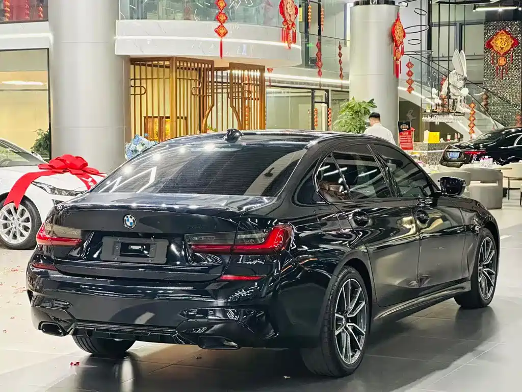 BMW 3 Series — миниатюра 9