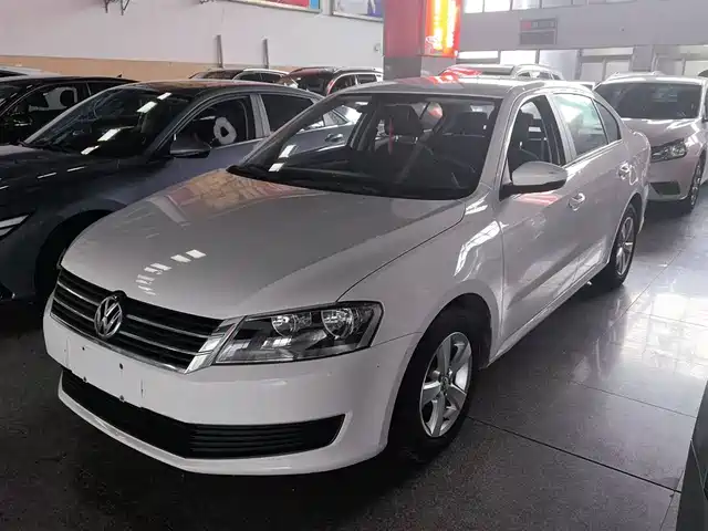 VOLKSWAGEN LAVIDA 2017