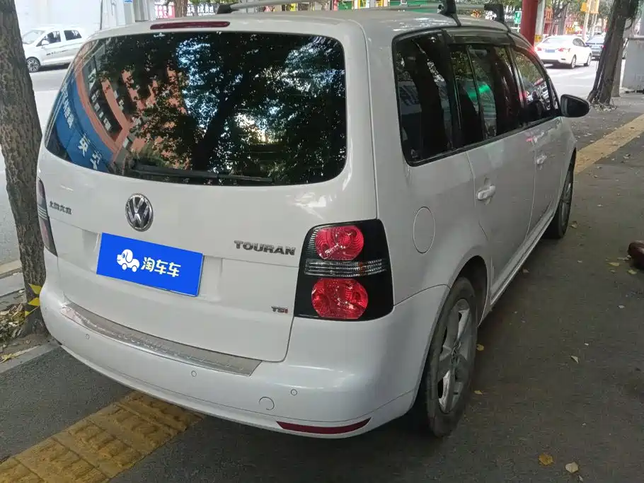 Volkswagen Touran — миниатюра 3