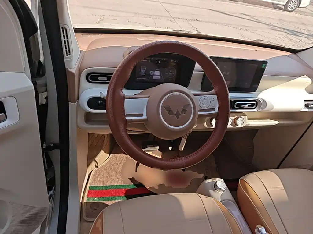 Wuling MINIEV — миниатюра 11