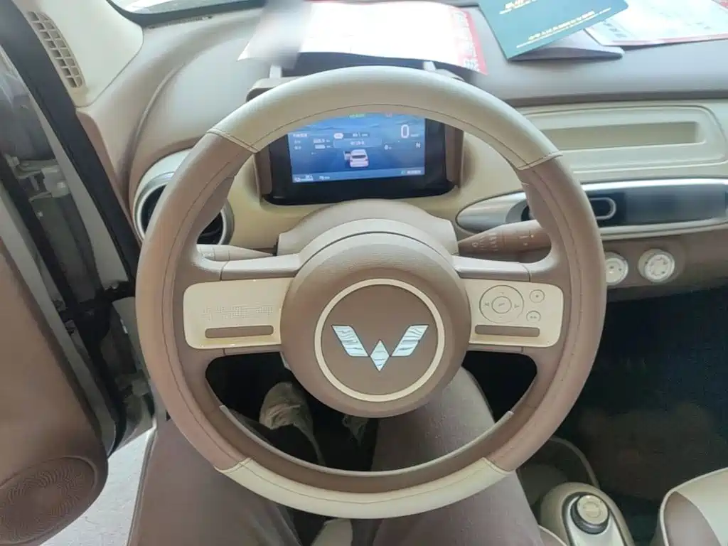 Wuling MINIEV — миниатюра 11