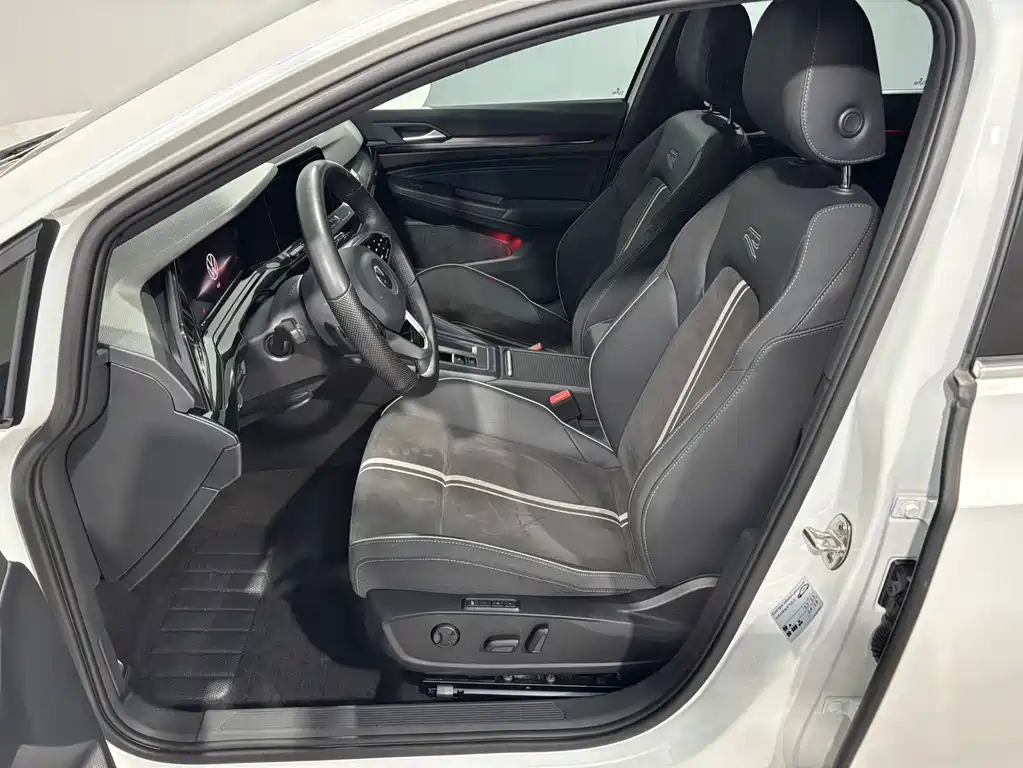 Volkswagen Golf — миниатюра 7