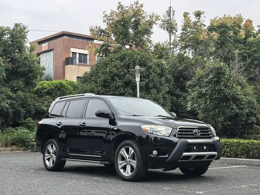 Toyota Highlander — миниатюра 3