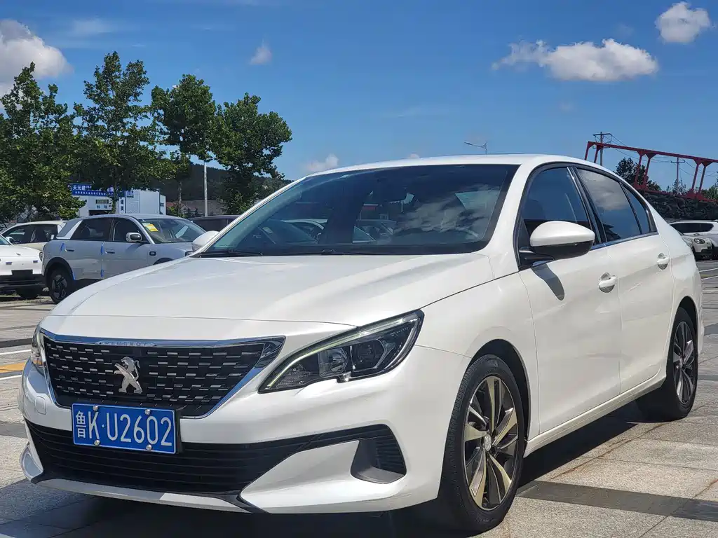 Peugeot 408