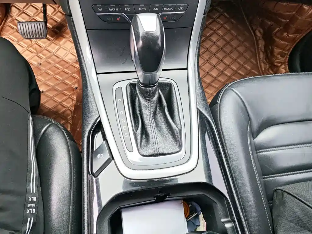 Ford Edge — миниатюра 15