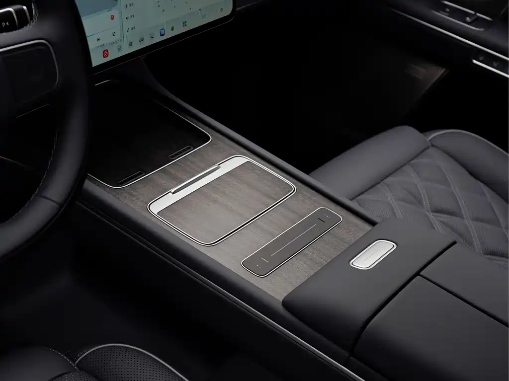 NIO ES8 — миниатюра 20