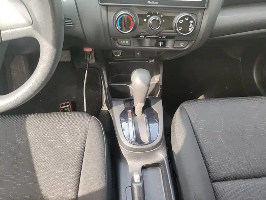Honda Fit — миниатюра 14