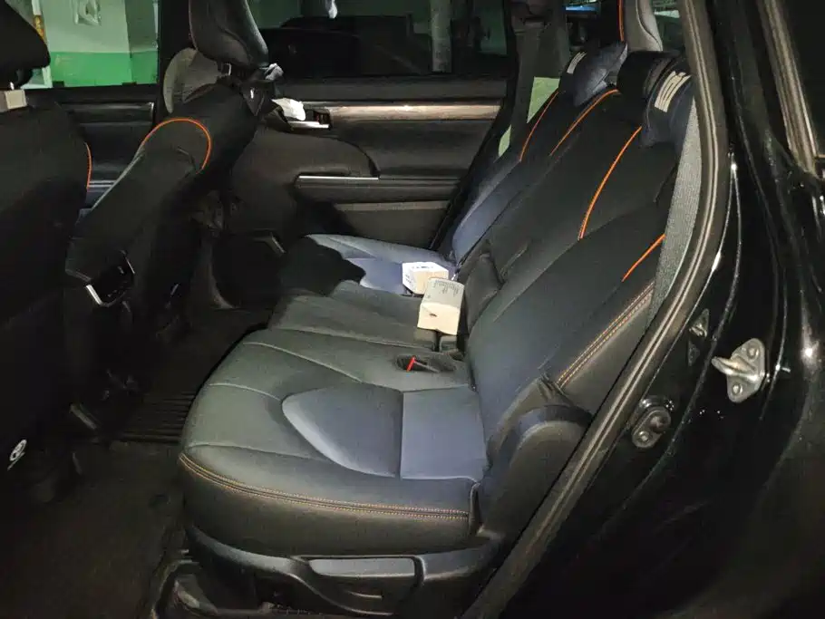 Toyota Crown Kluger — миниатюра 11