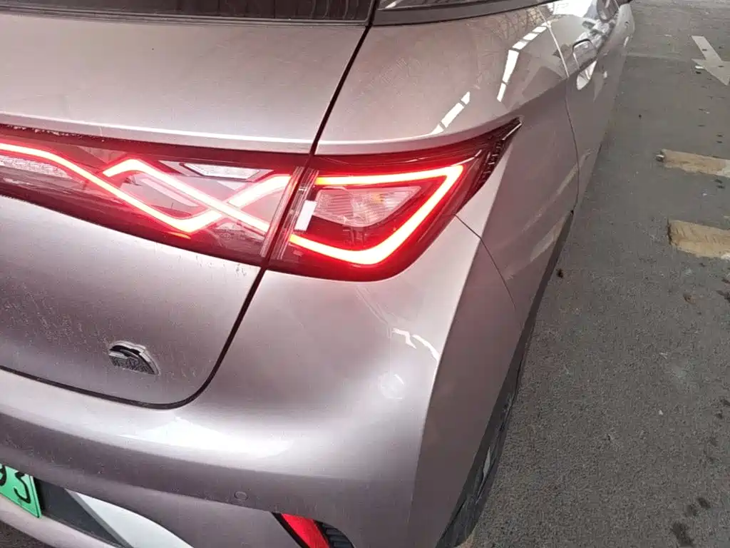 BYD Dolphin — миниатюра 8