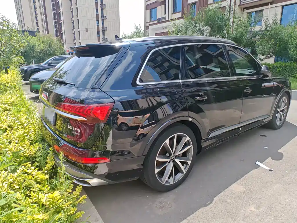 Audi Q7 2021 55 TFSI quattro S line Sport