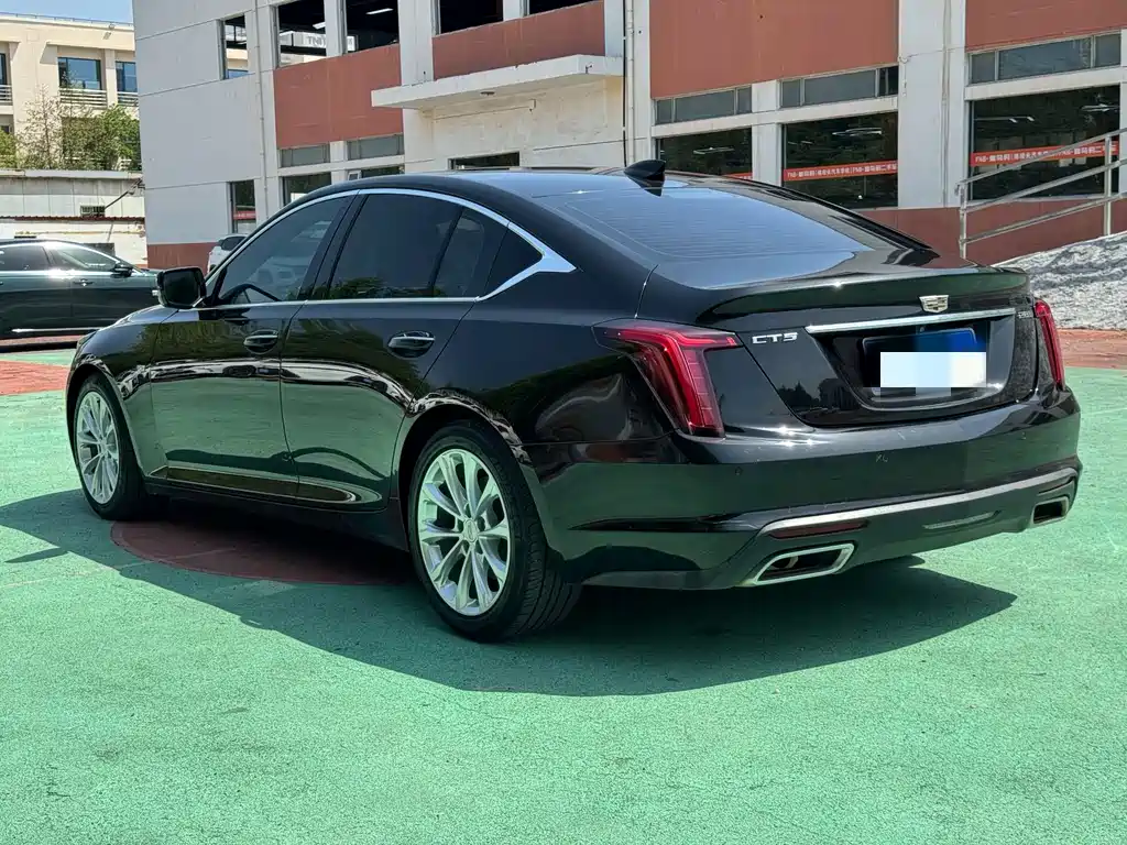 Cadillac CT5 — миниатюра 4