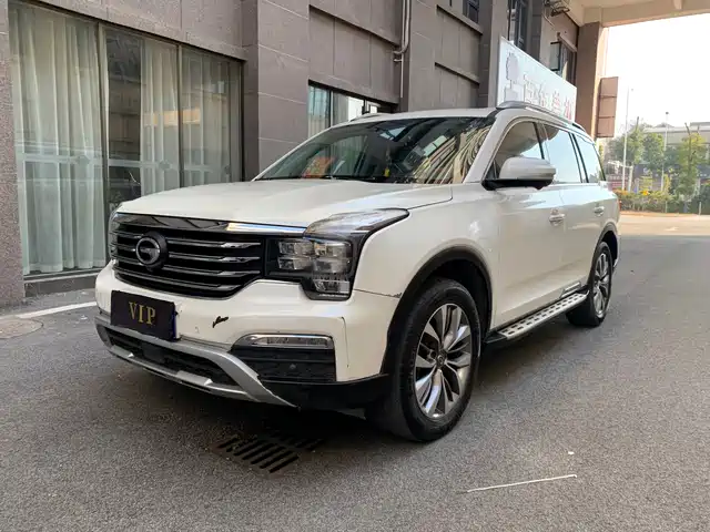 2017 GAC Trumpchi GS8