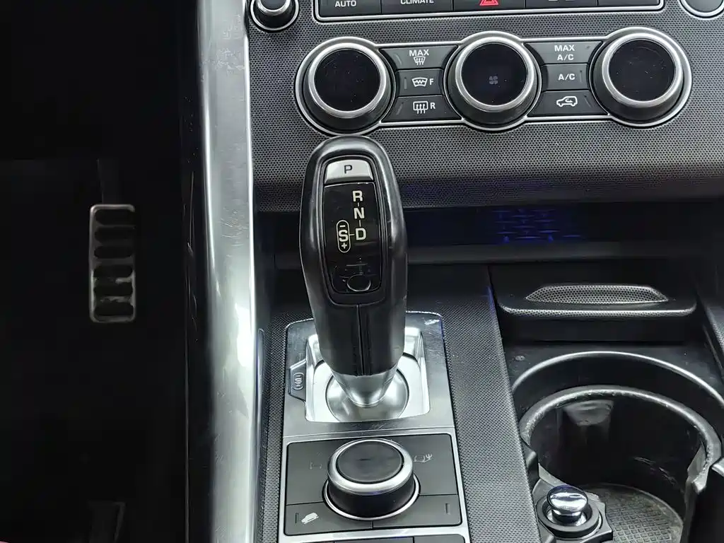 Land Rover Sport — миниатюра 13