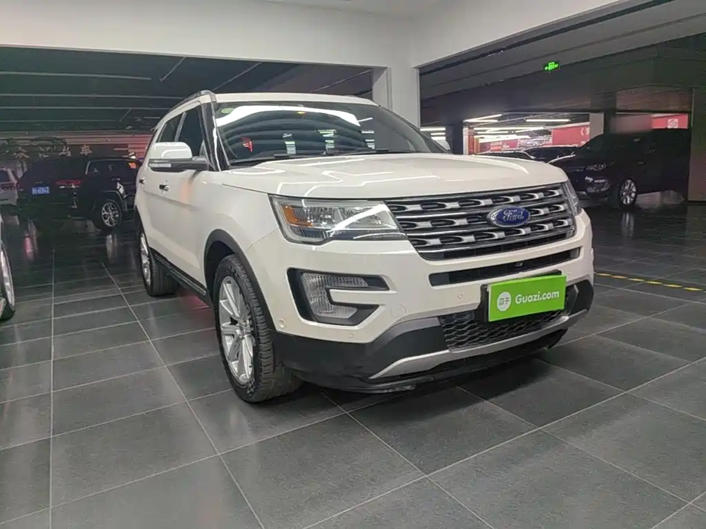Ford Explorer (Import) — миниатюра 4