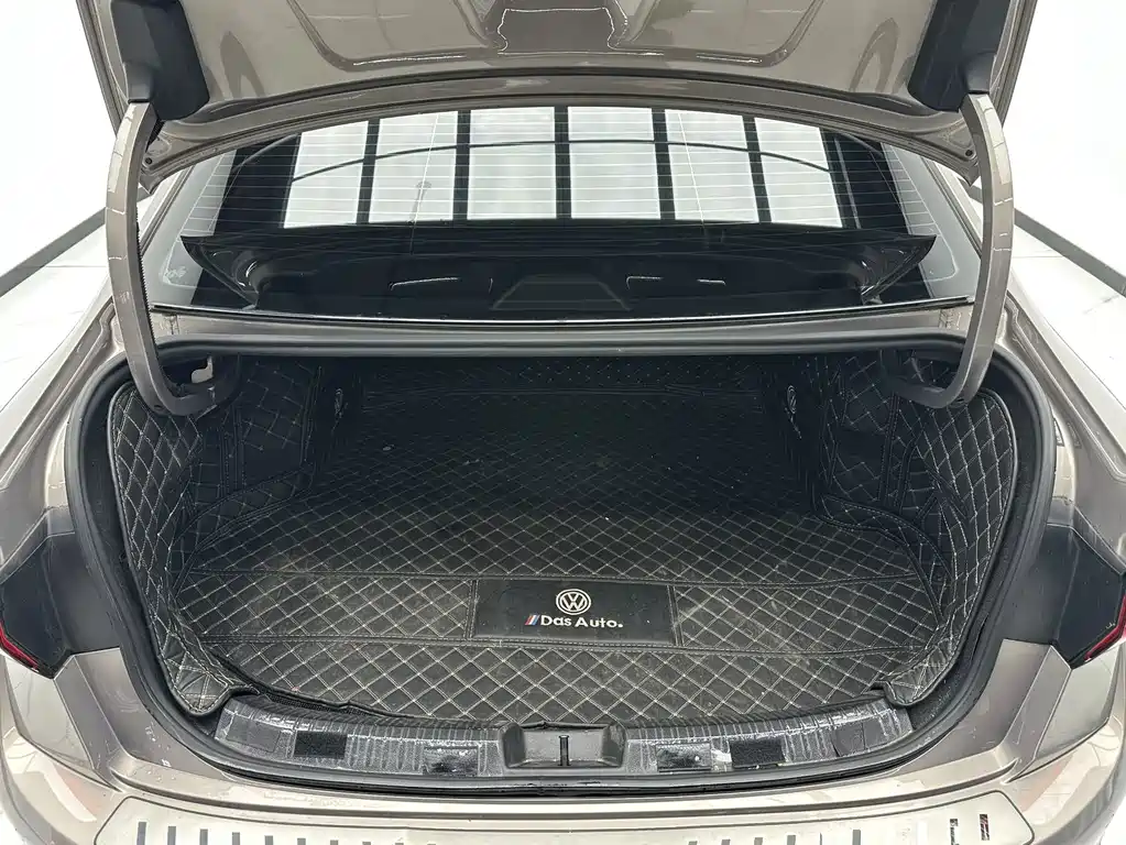 Volkswagen Sagitar — миниатюра 19