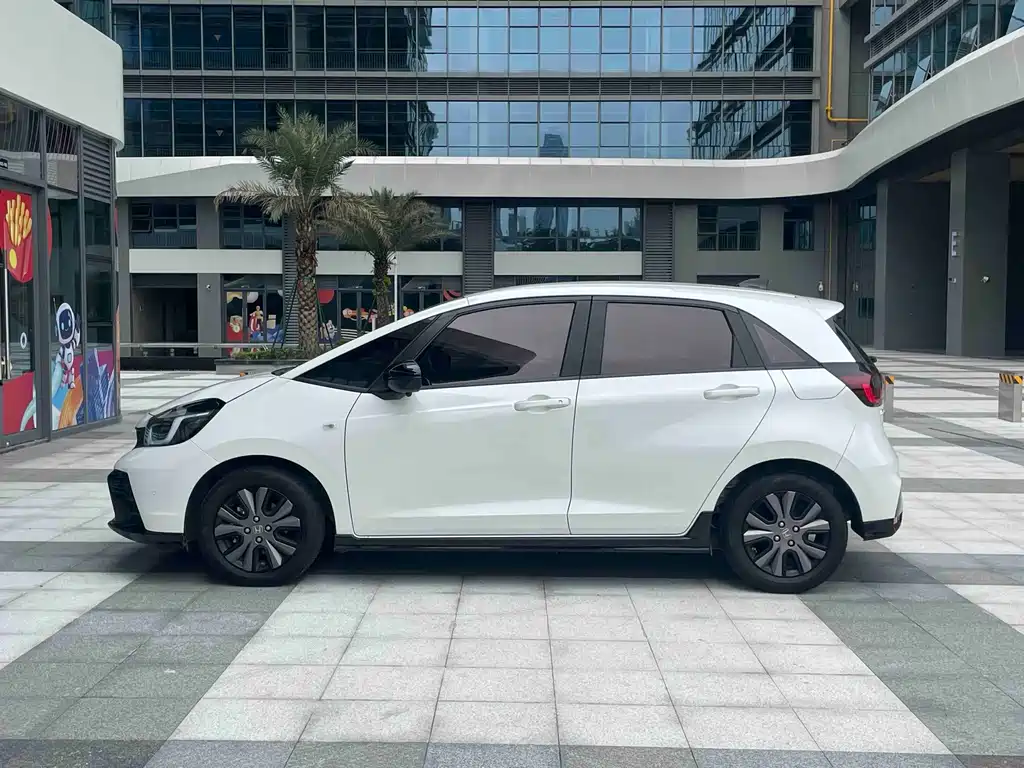 Honda Fit — миниатюра 2