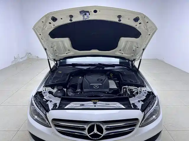 Mercedes-Benz C-Class — миниатюра 15