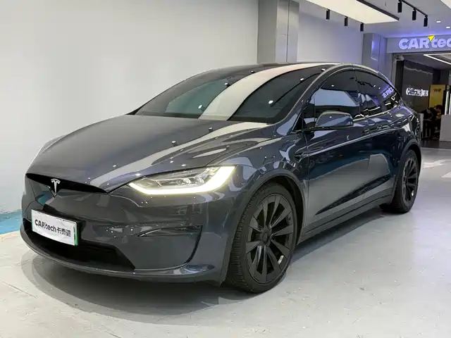TESLA MODEL X 2023