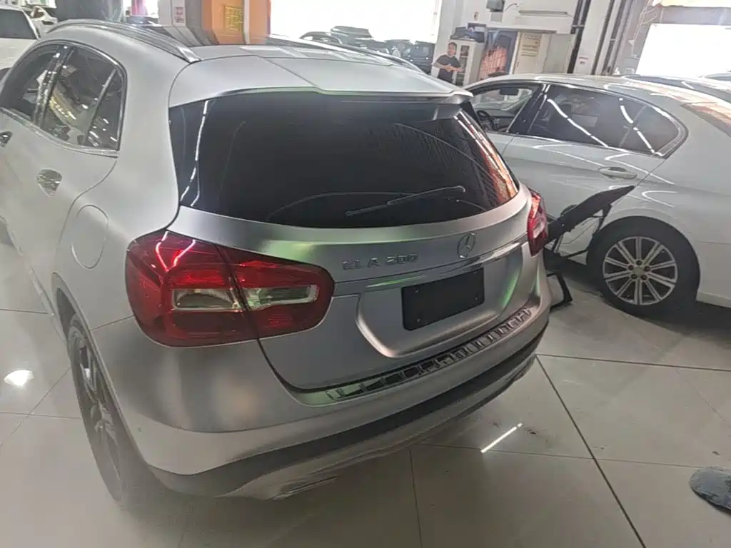 Mercedes-Benz GLA — миниатюра 6