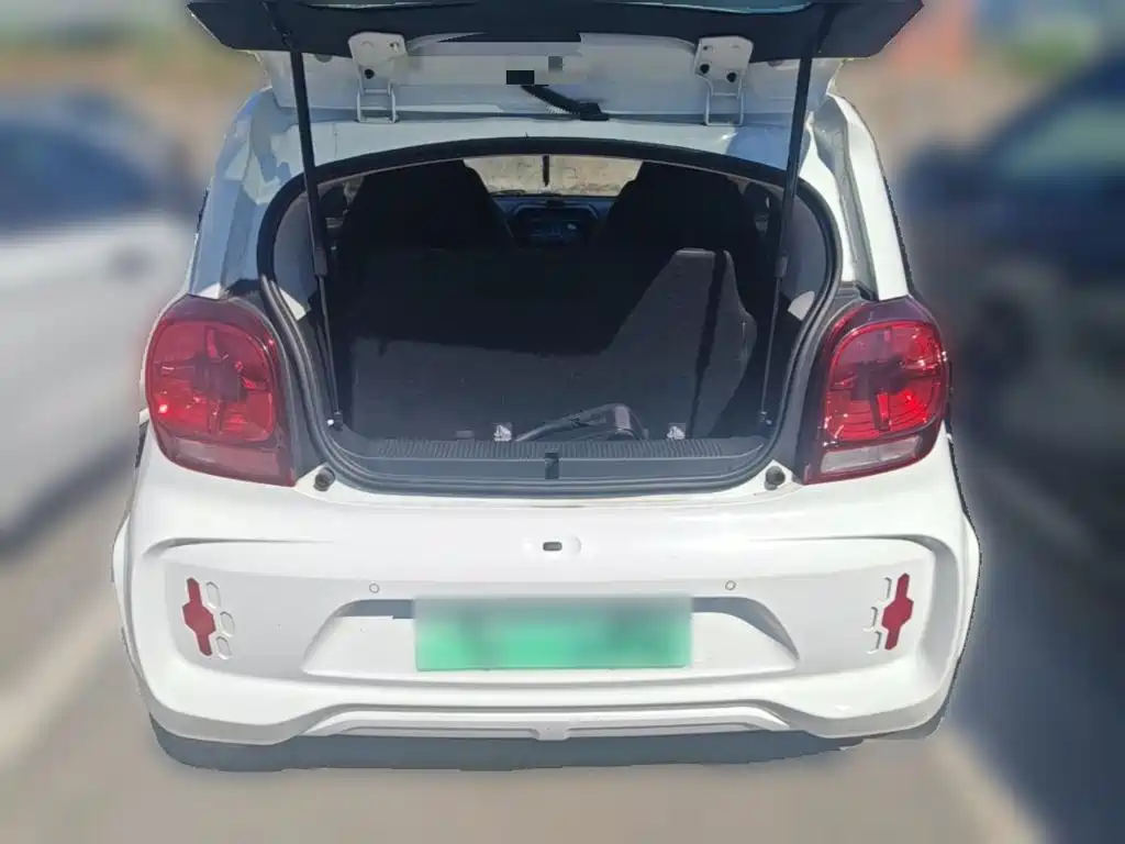 Roewe Clever — миниатюра 10