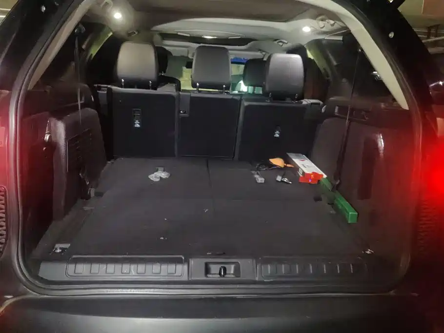 Land Rover Discovery — миниатюра 4