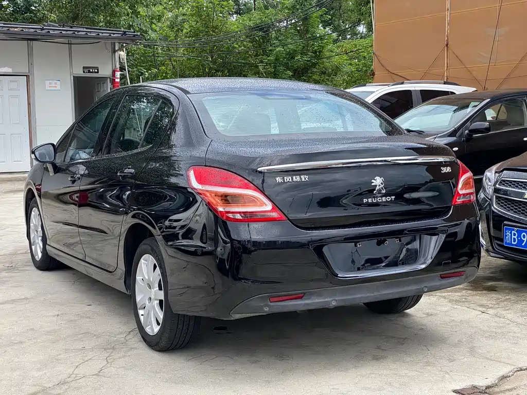 Peugeot 308 — миниатюра 14