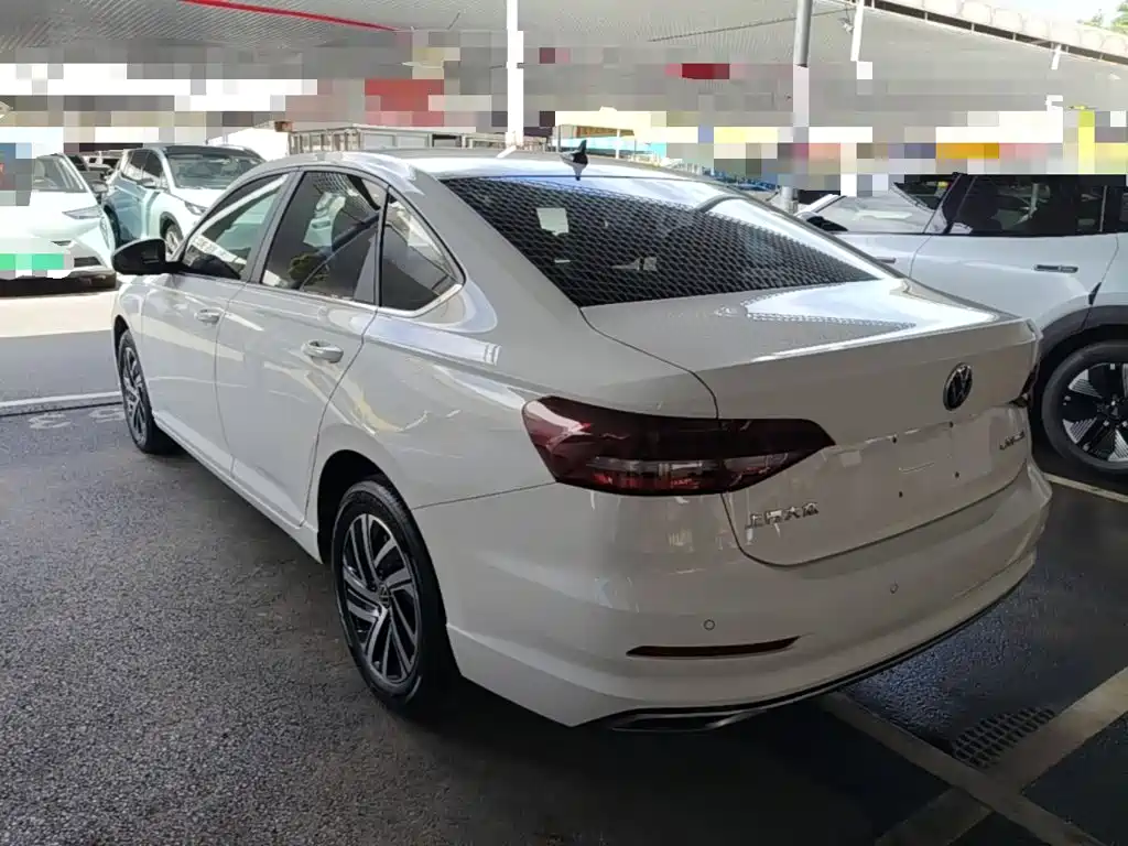Volkswagen Lavida — миниатюра 5