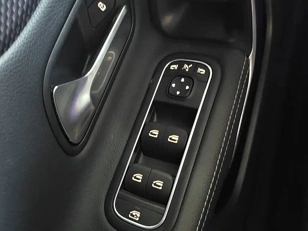 Mercedes-Benz A-Class — миниатюра 22