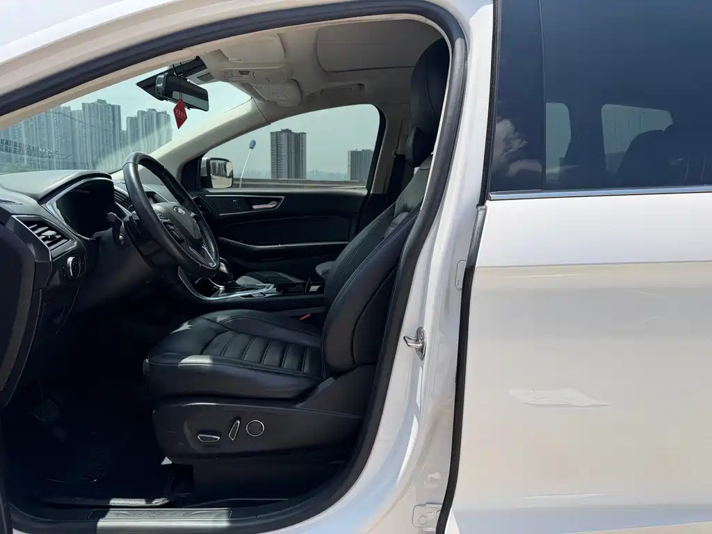 Ford Edge 2015 2.0T GTDi