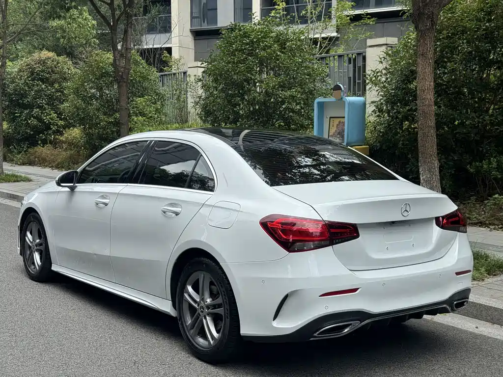 Mercedes-Benz A-Class — миниатюра 8