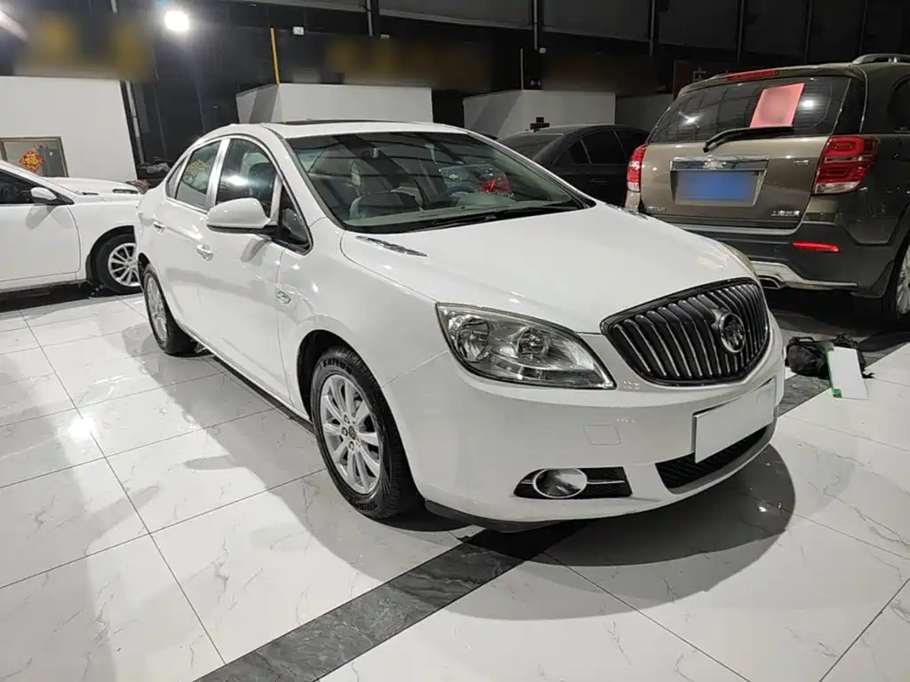 Buick Excelle — миниатюра 4