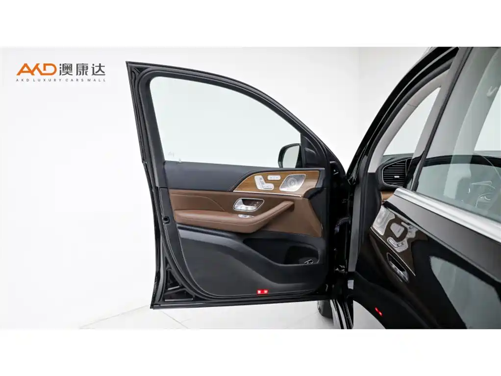 Mercedes-Benz GLE (Import) — миниатюра 10