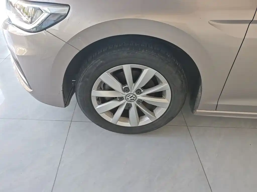Volkswagen Bora — миниатюра 23