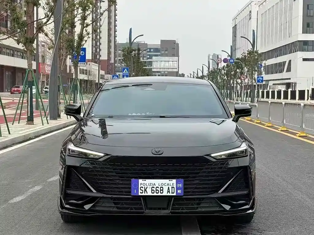 Changan UNI-V — миниатюра 2