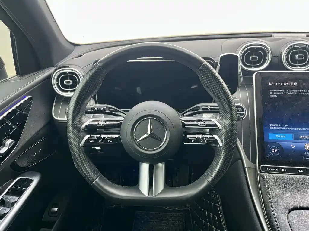 Mercedes-Benz GLC — миниатюра 10