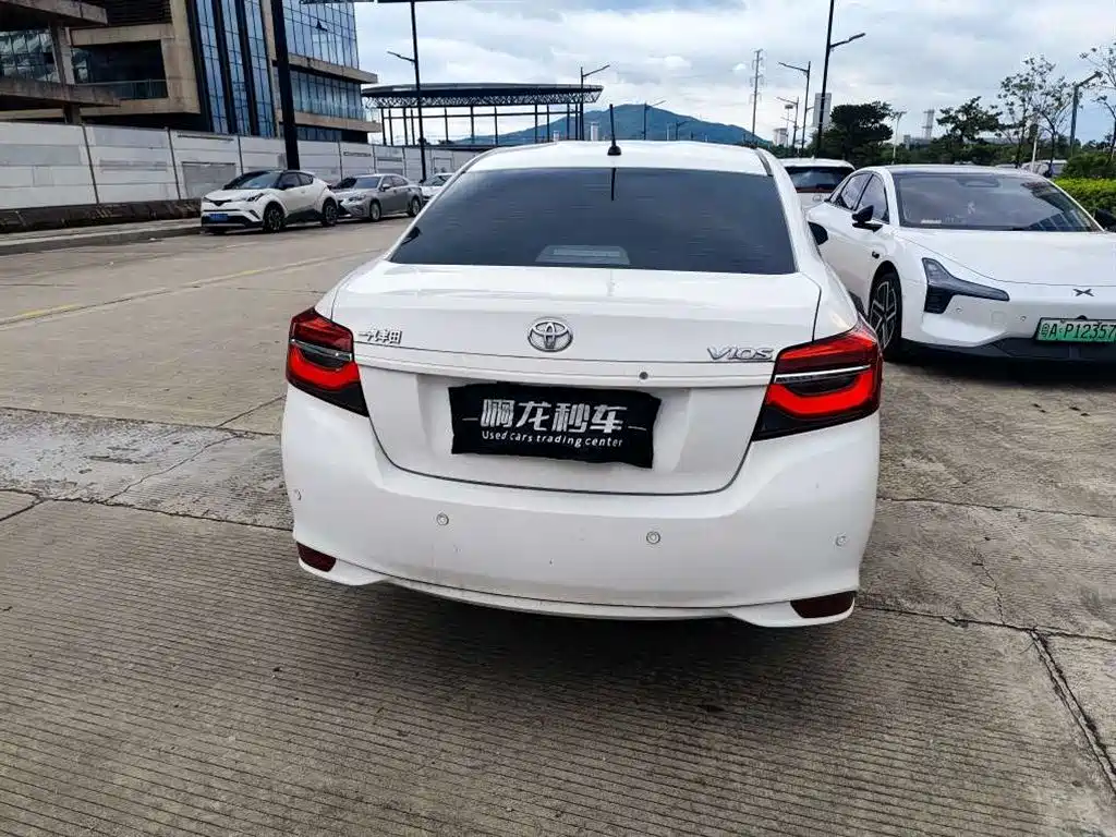 Toyota Vios — миниатюра 5
