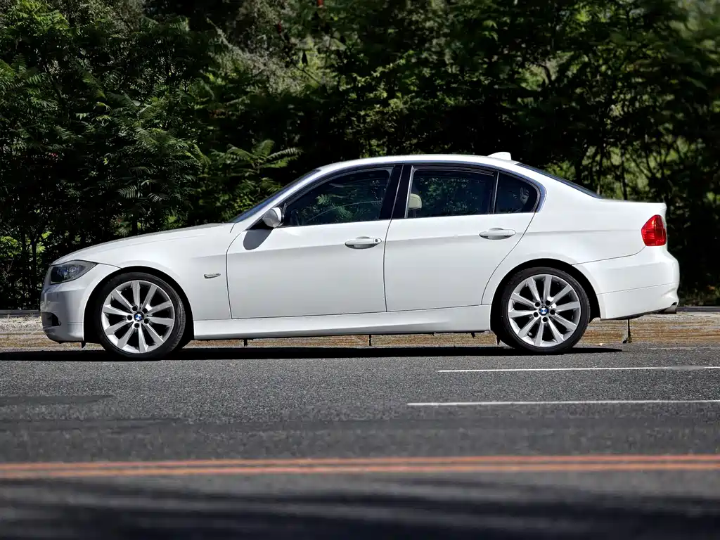 BMW 3 Series — миниатюра 3
