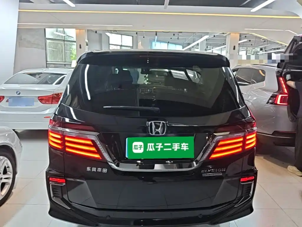 Honda Elysion — миниатюра 6